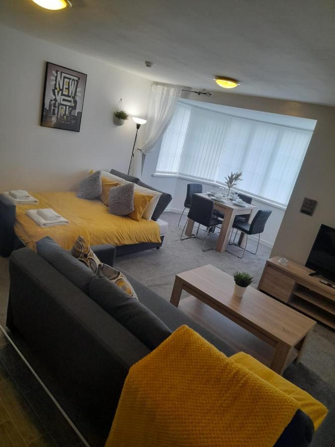 Flat 4 Corner House Apartment Doncaster
